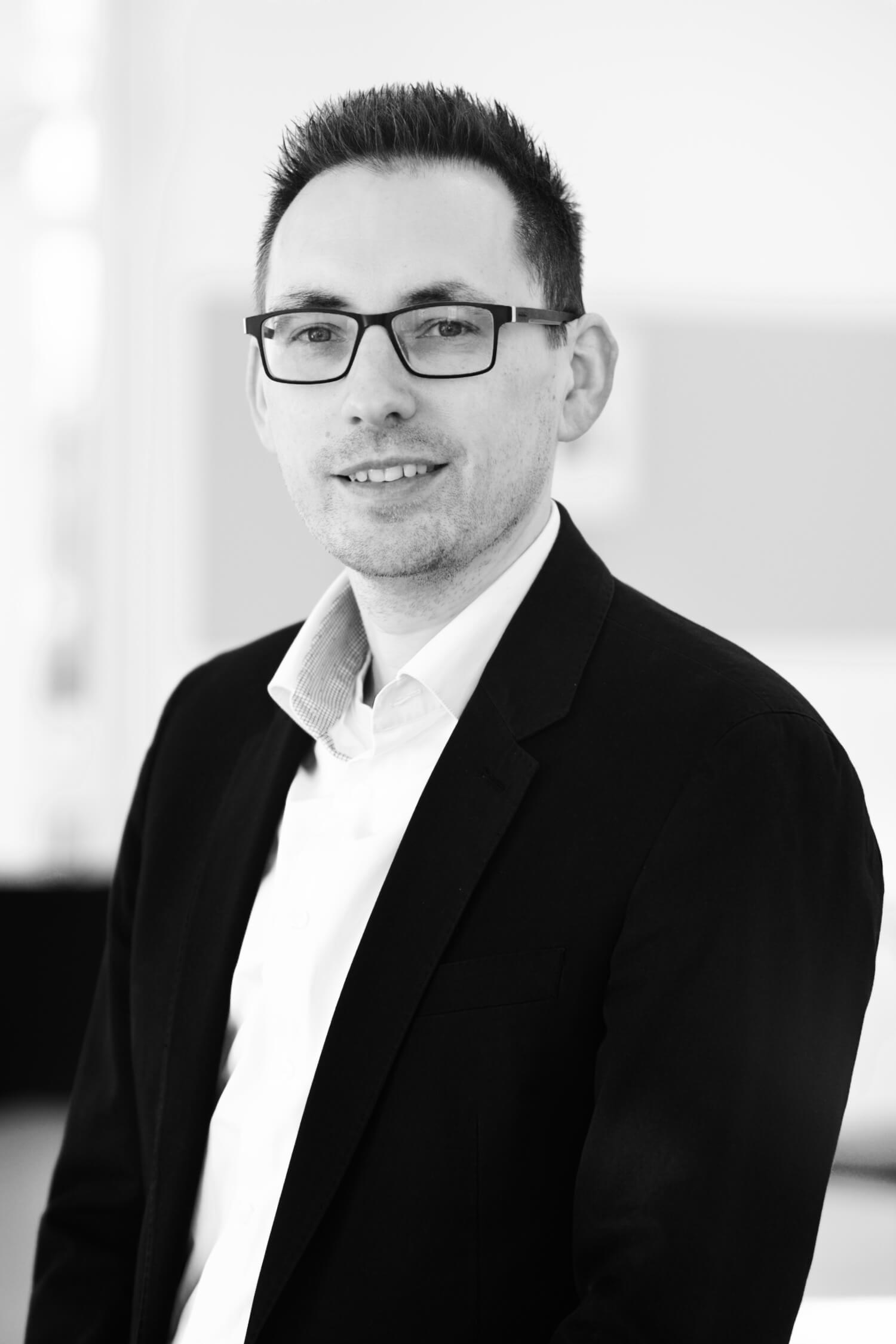 Ansprechpartner Tim Kraft von der Wirtschaftsförderung Kirchen